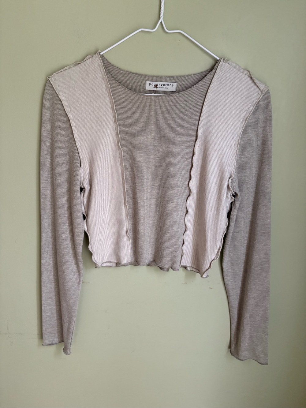 NWT Paper Crane Color-Block Crop Top Taupe/ Cream, Long sleeve Ruffle seam
Small